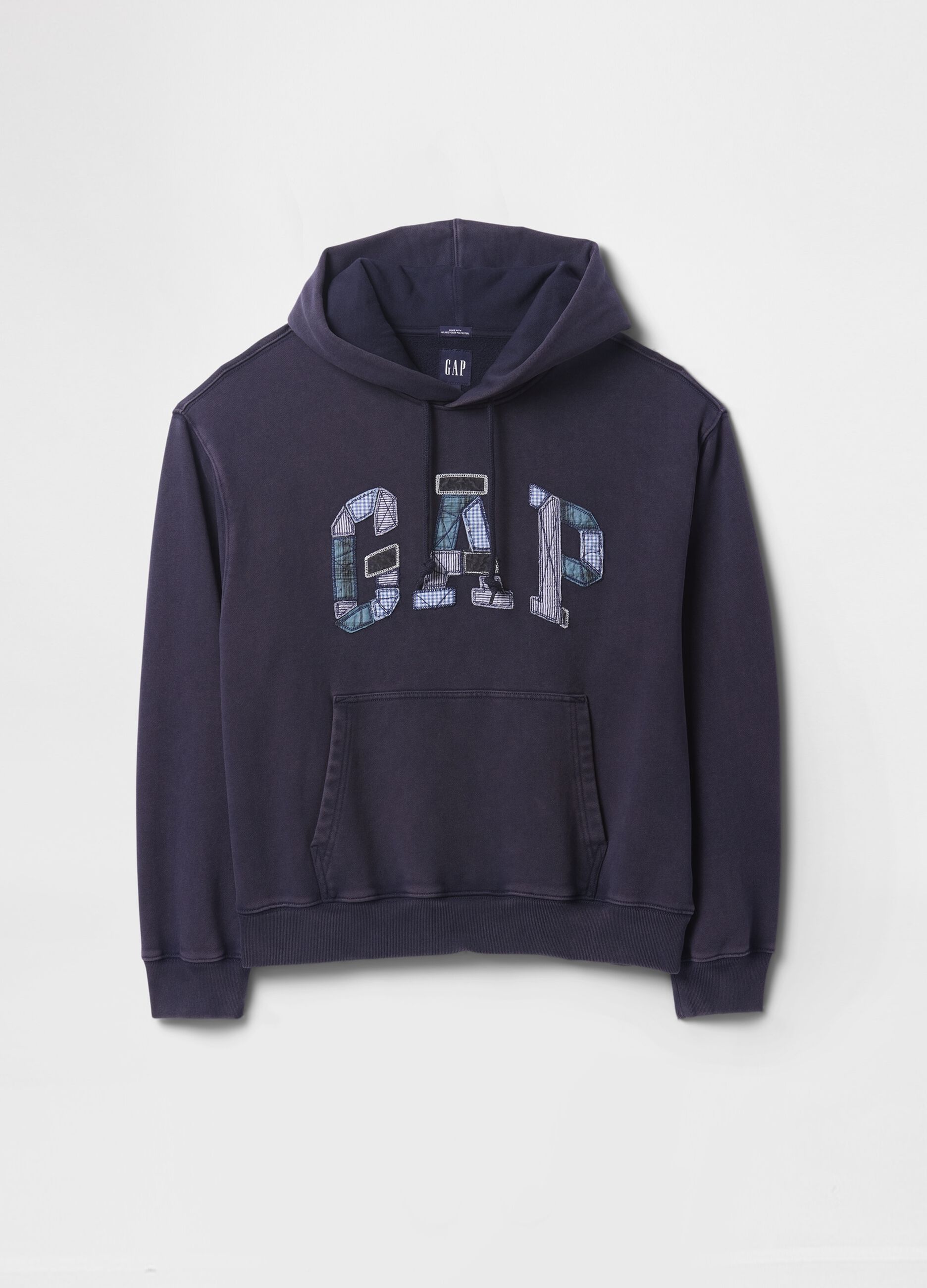 Sweatshirt with hood and logo patch