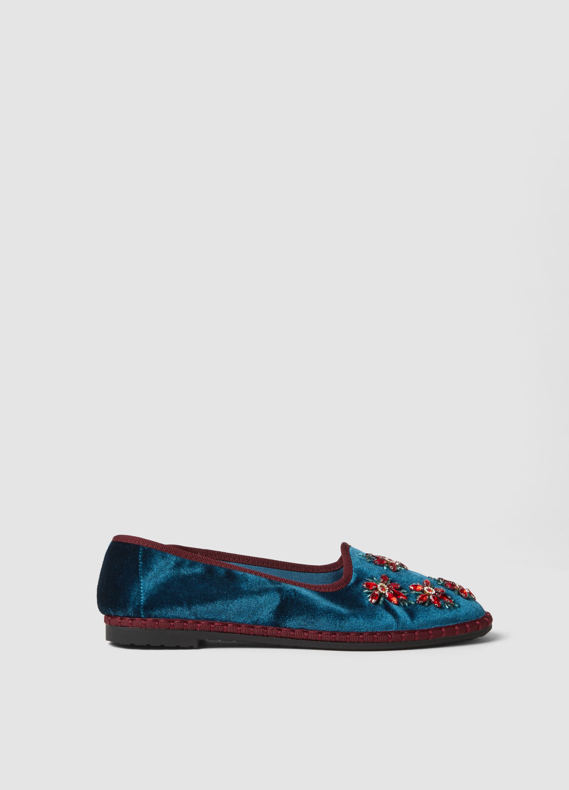 Friulane blu con ricami floreali gioiello