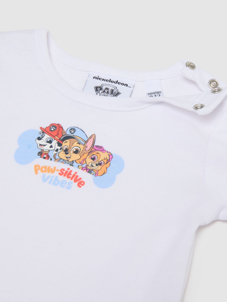 Twin pack bodysuits for infants in pure white cotton with print_2