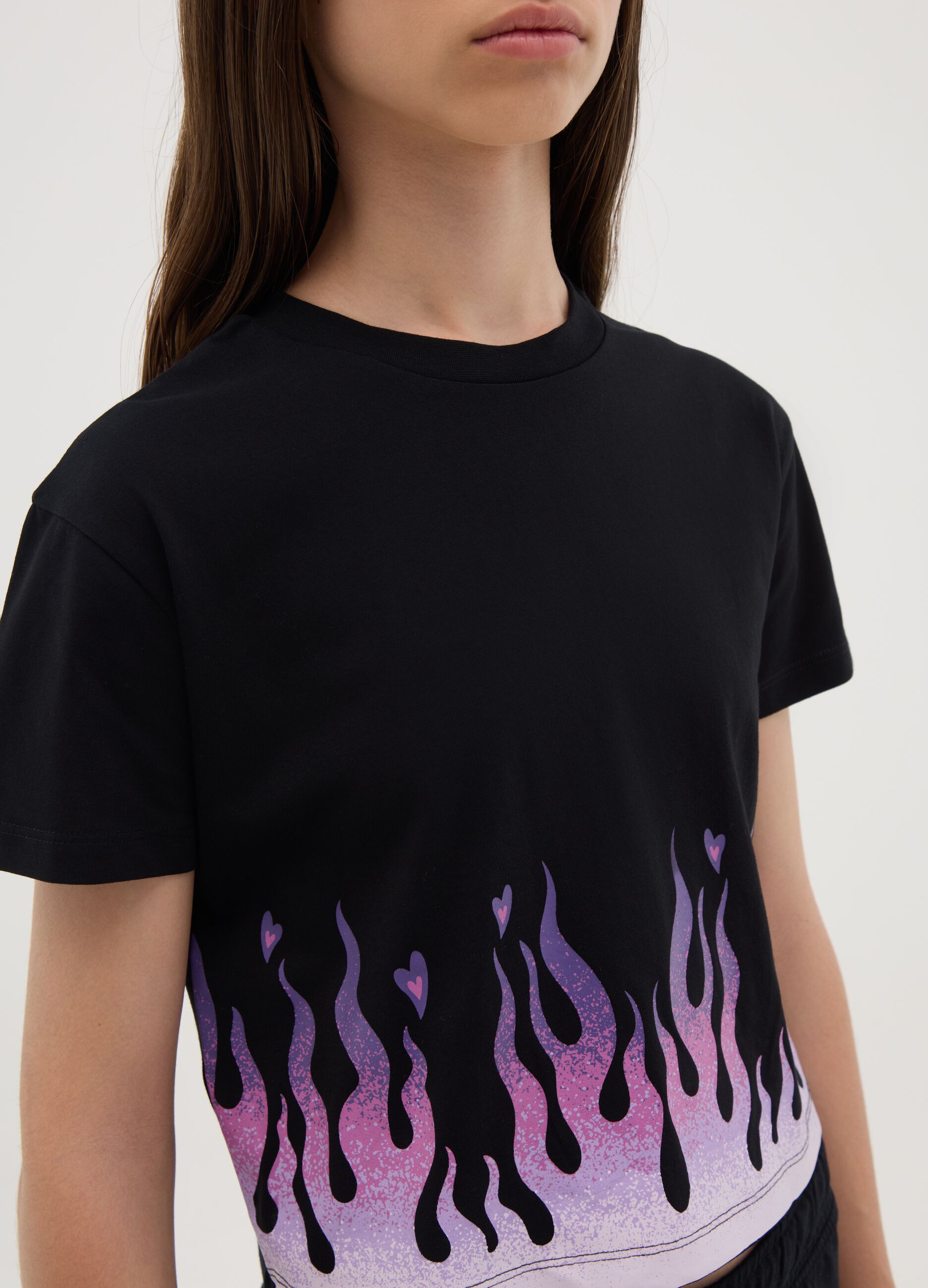 Crop T-shirt with flames print
