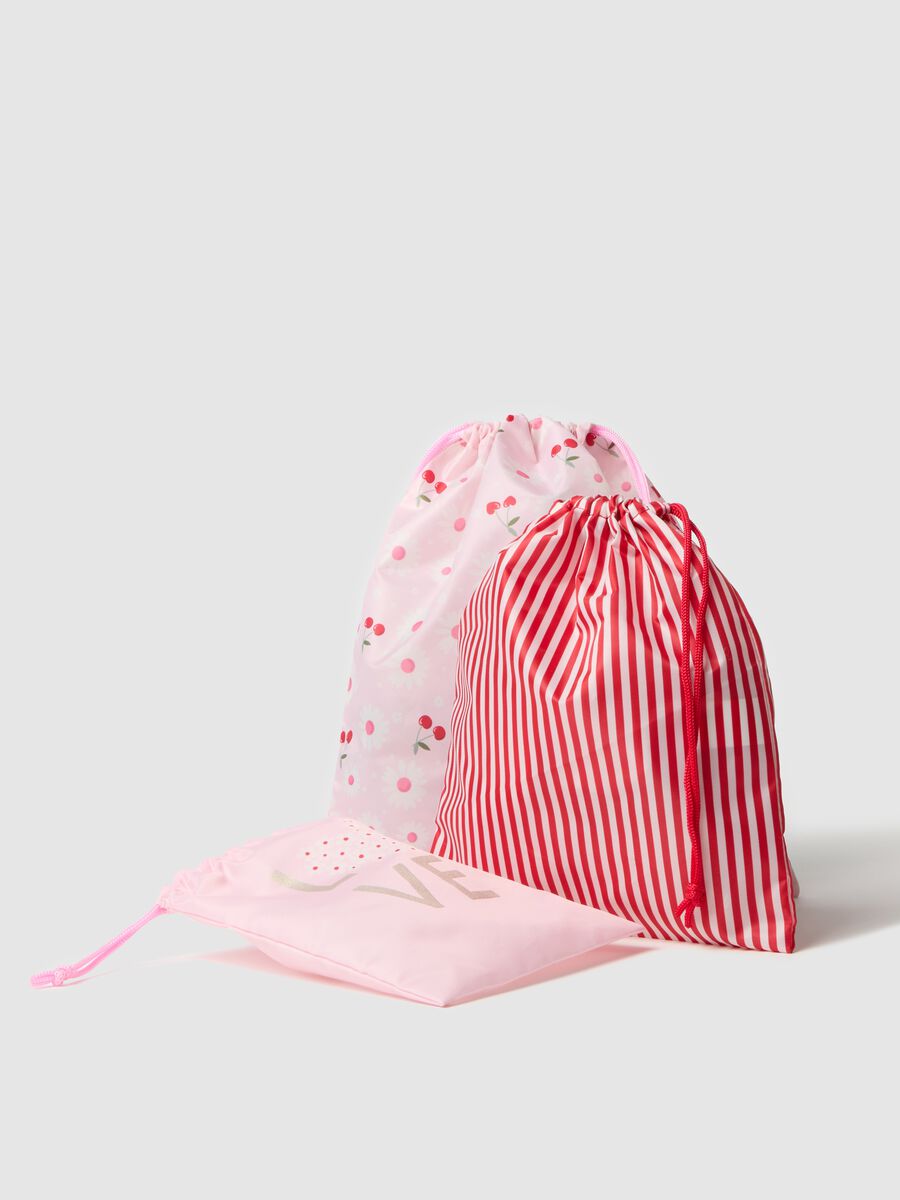 Three-pack laundry bags_1