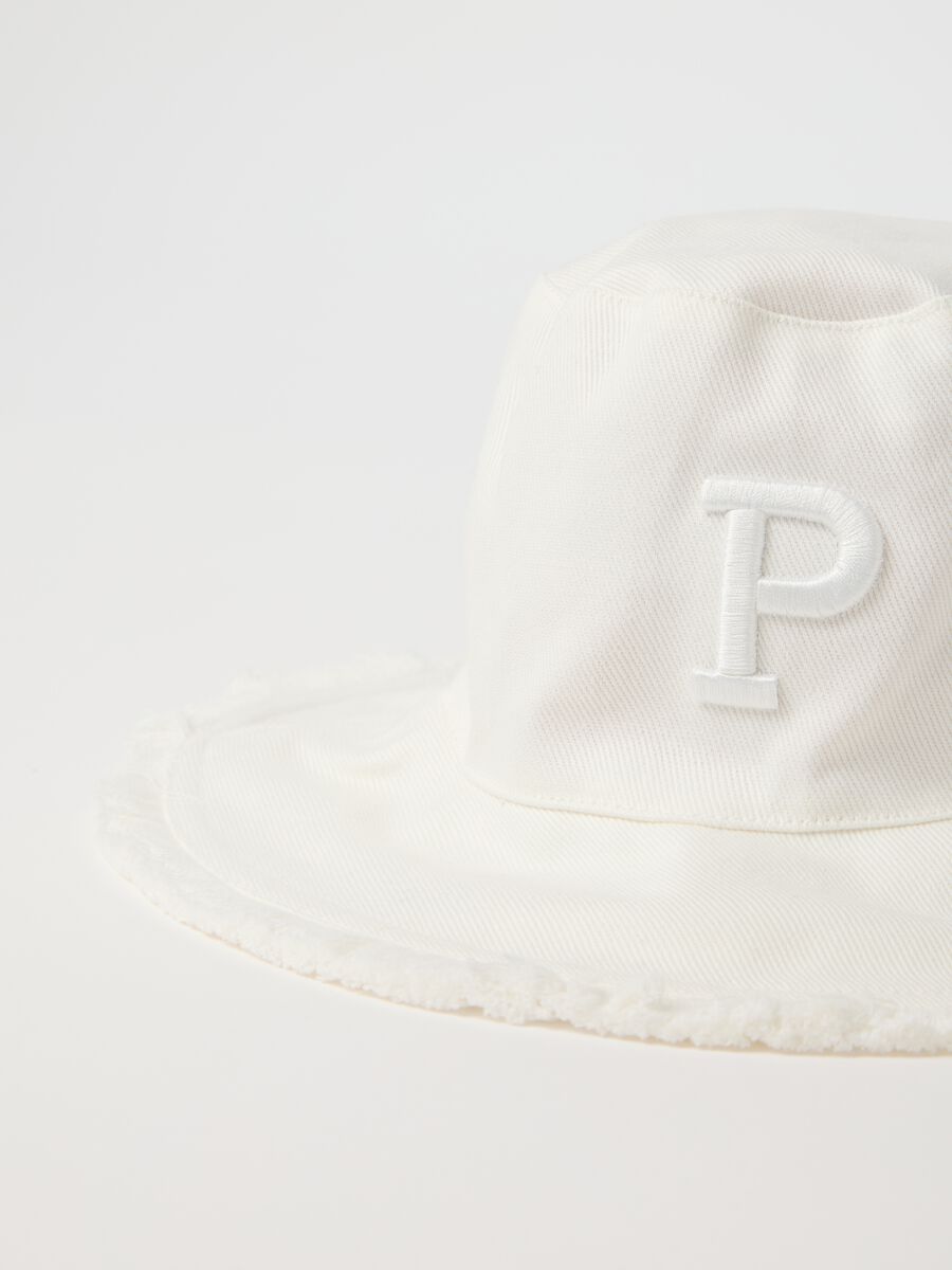 Fishing hat with logo embroidery_1