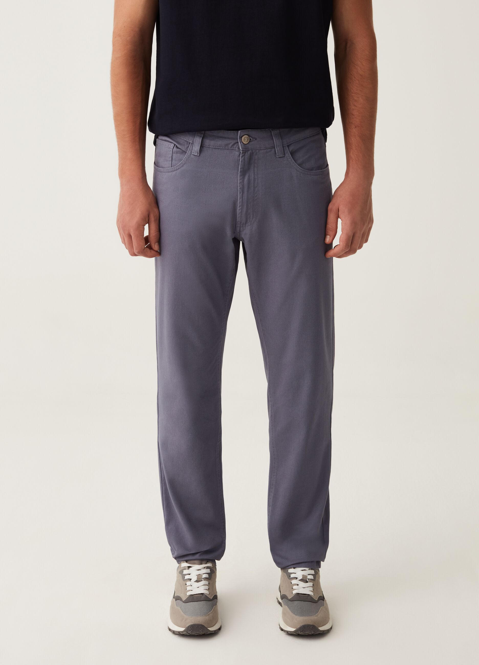 Pantaloni regular fit cinque tasche_1
