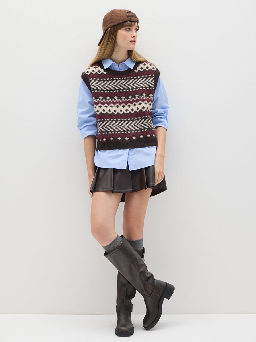 Brown regular fit mini skirt with waistband and buckles_0