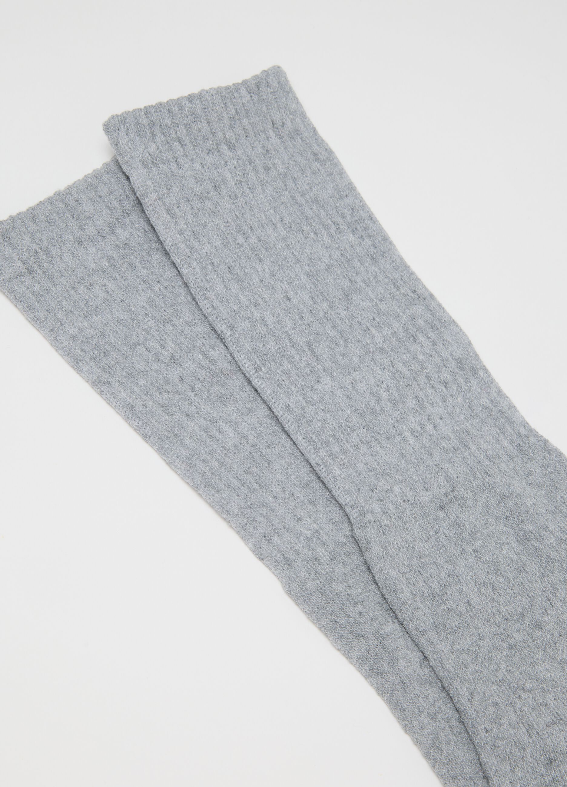 Set of long grey cotton-blend socks tripack