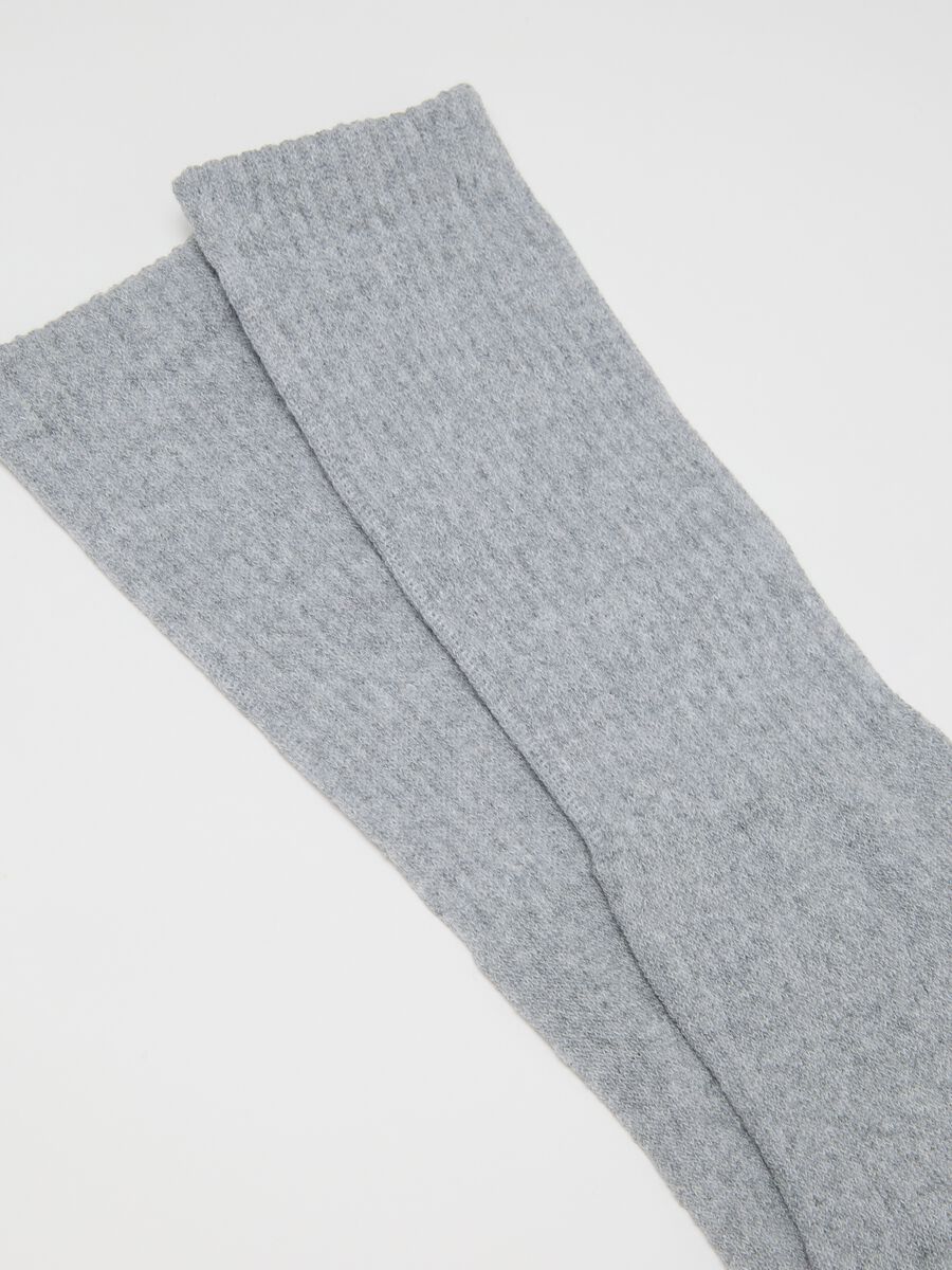 Set of long grey cotton-blend socks tripack_1