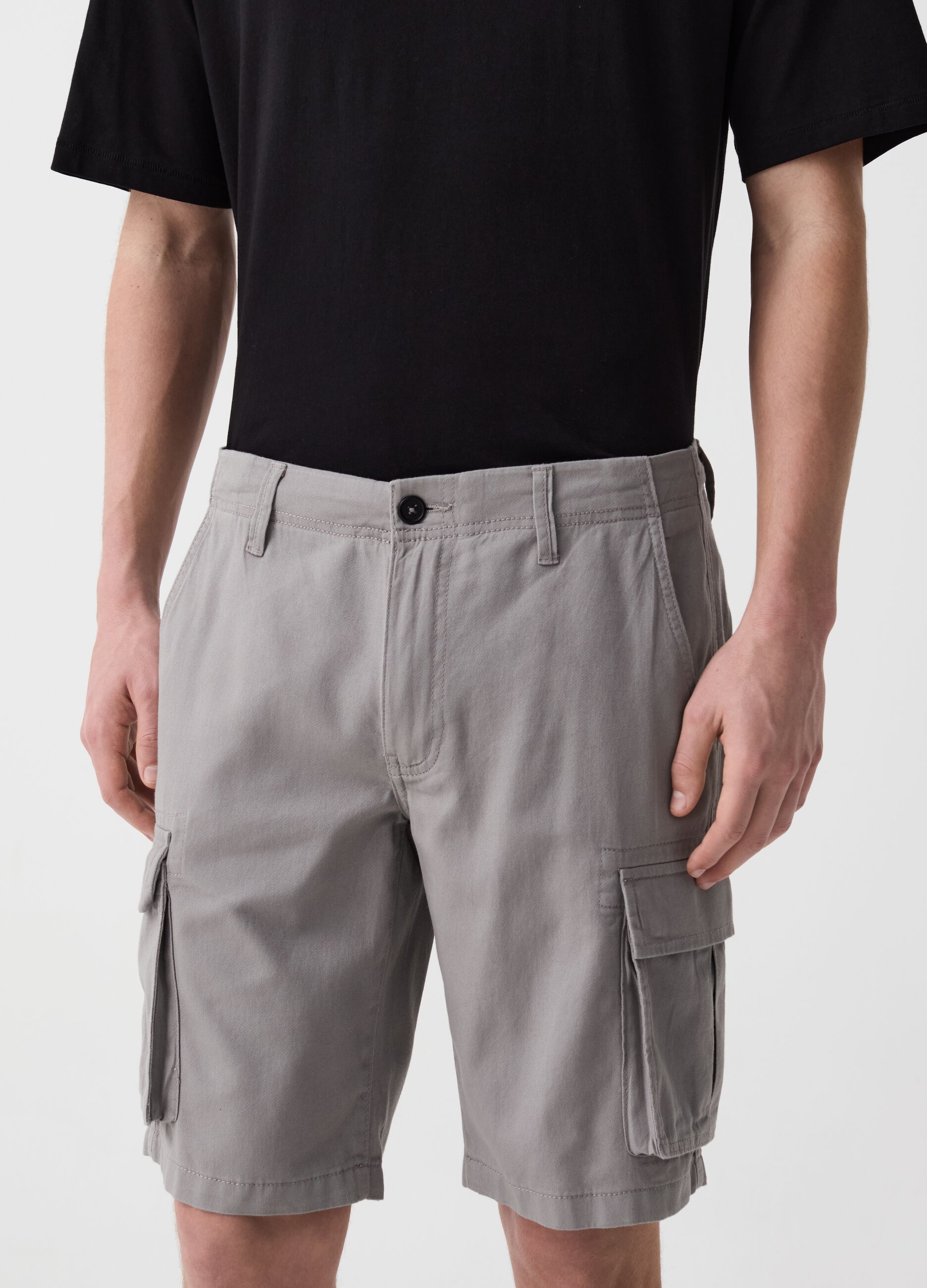 Cotton cargo Bermuda shorts