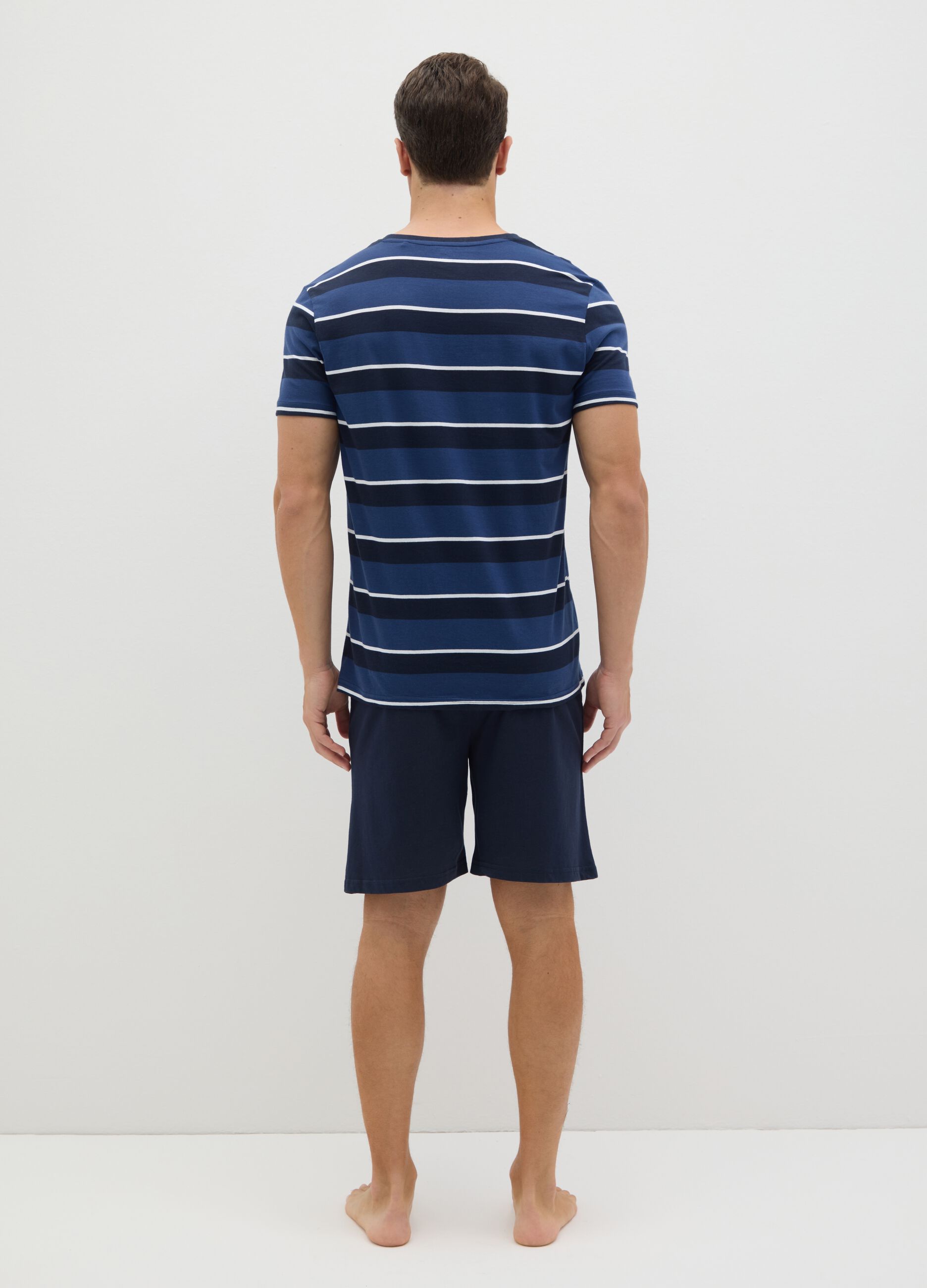 Short blue pyjamas in cotton with striped pattern
