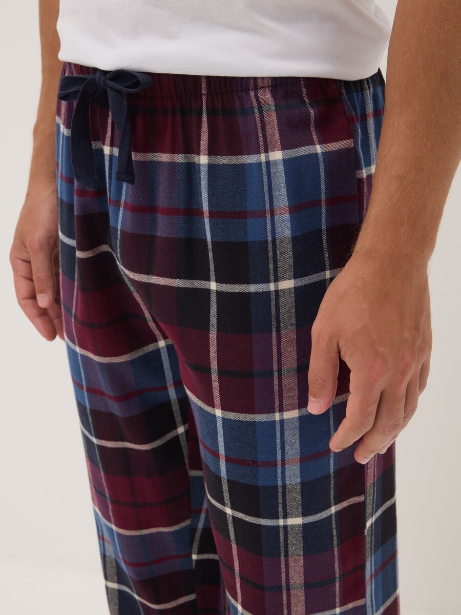 Pantaloni pigiama rossi e blu in flanella di puro cotone organico a quadri_3