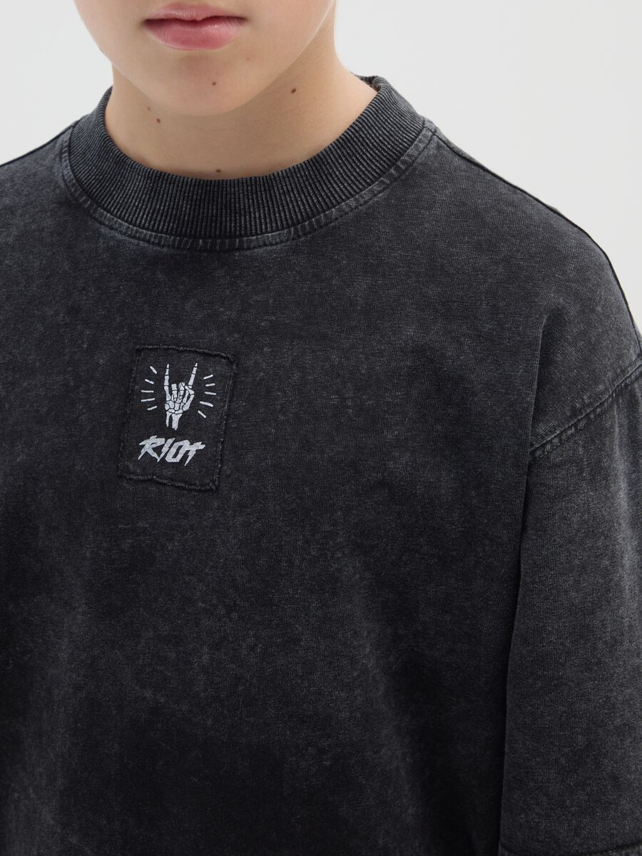 T-shirt nera a maniche lunghe da ragazzo in puro cotone _2