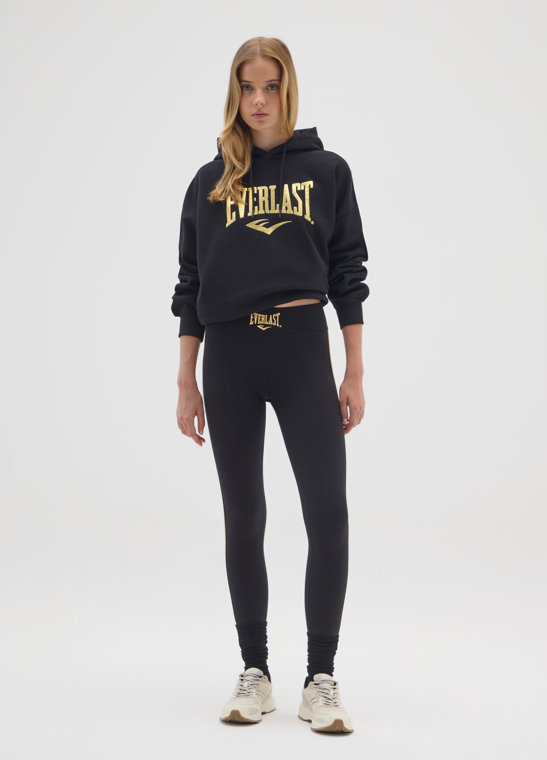 Black cotton blend hoodie with Everlast print