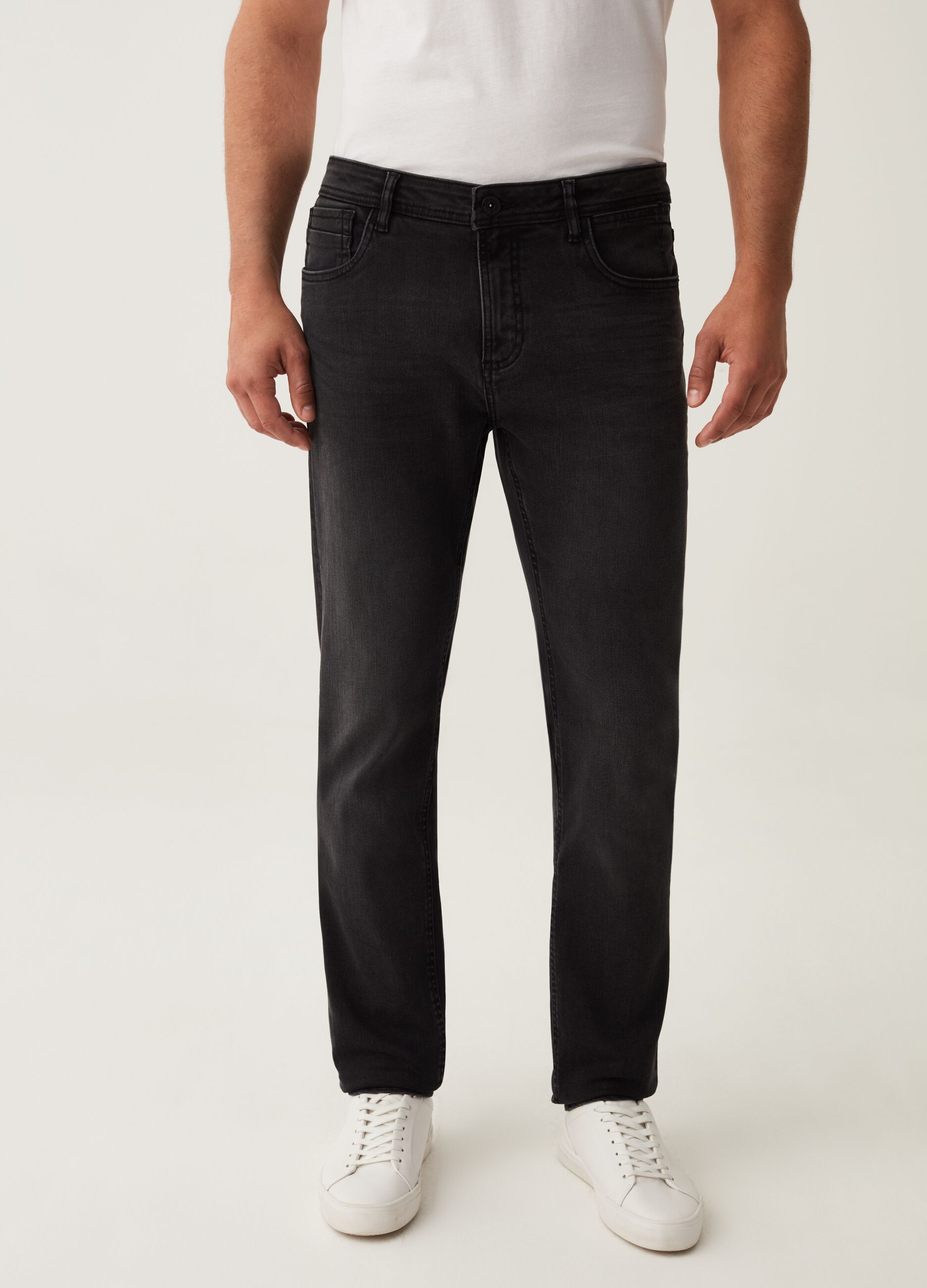 Jeans skinny fit con scoloriture
