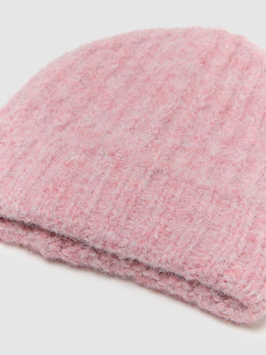 Berretto rosa lavorato in maglia jersey_1