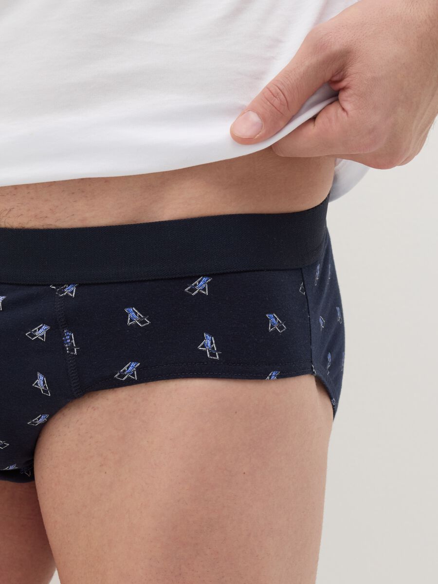 Patterned briefs in stretch cotton_2