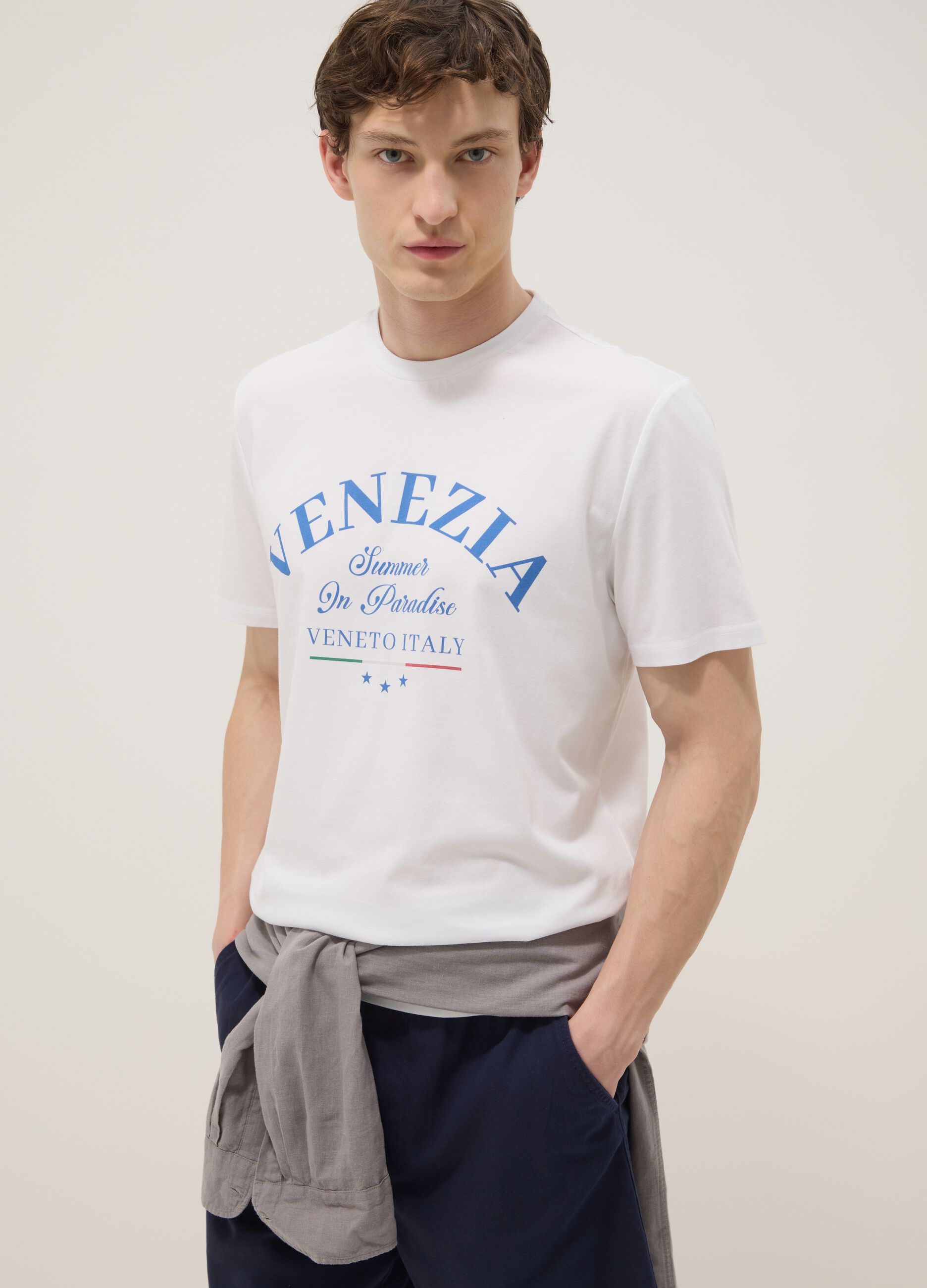 White pure cotton T-shirt with front print, regular fit