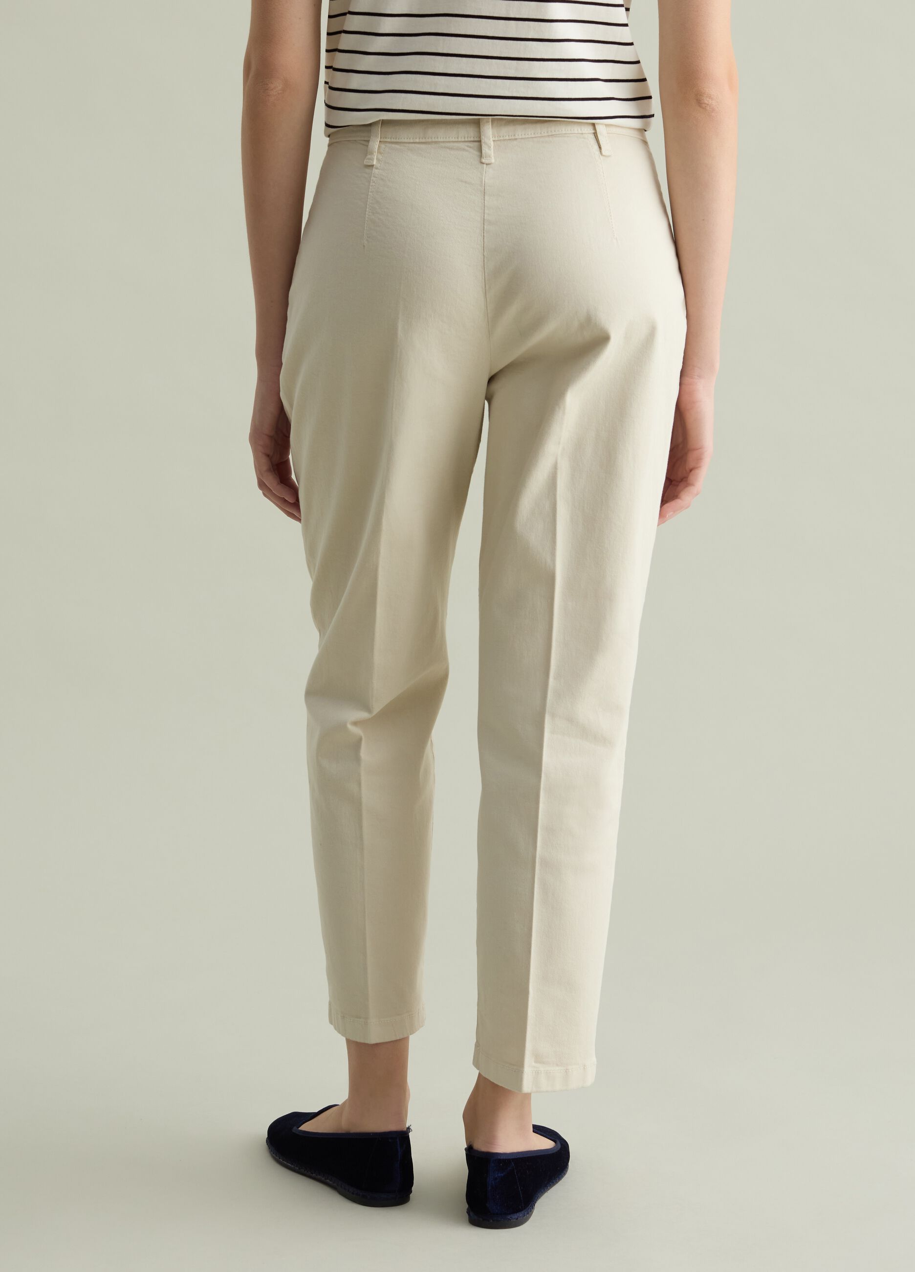 Cropped chino trousers with darts