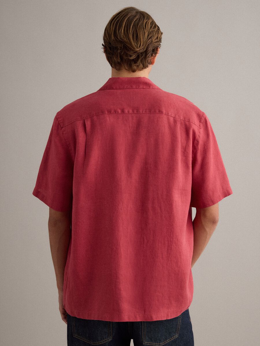 Camicia rossa con collo bowling in puro lino_3