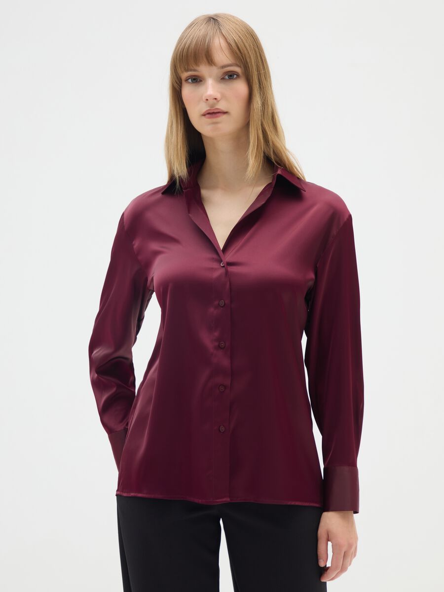 Long sleeve red satin shirt_0