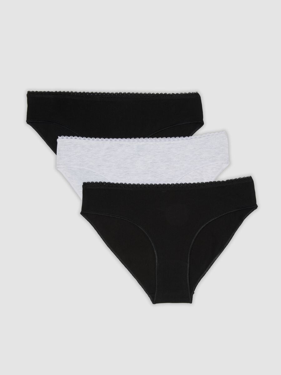 Three-pack of black and white briefs in stretch organic cotton blend_0