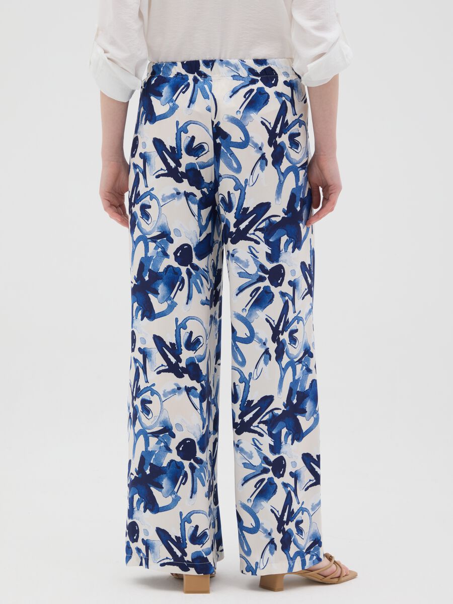 Women's Multicolour Regular Fit Trousers with Floral Print_4
