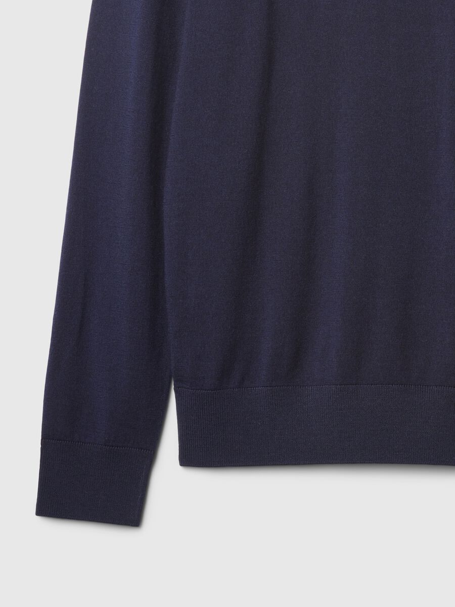 Merino wool pullover with high neck_4