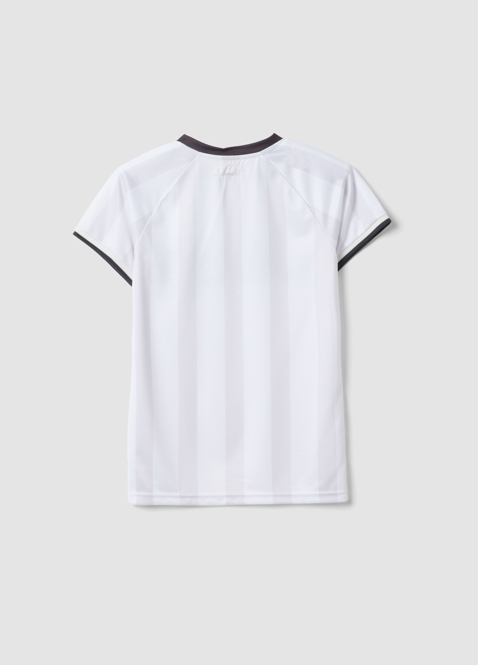 White boys&rsquo; sporty T-shirt with vertical stripes and Jeep logo
