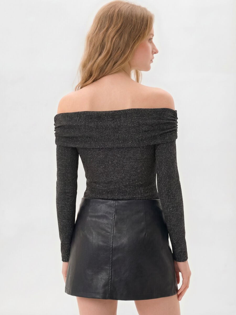 Maglia nera glitterata a maniche lunghe regular fit_5