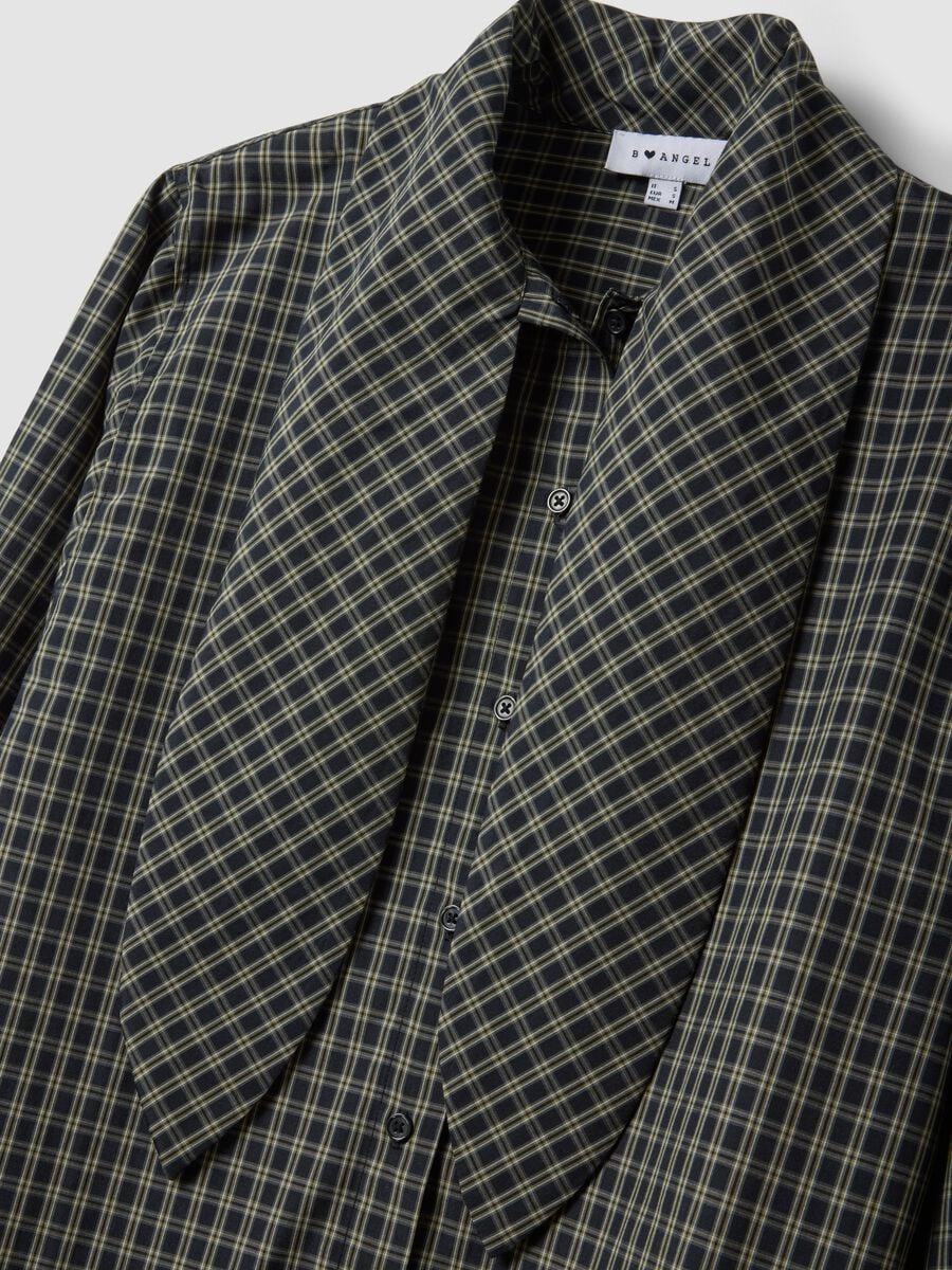 Camicia over nera in misto cotone a quadri con fiocco_1