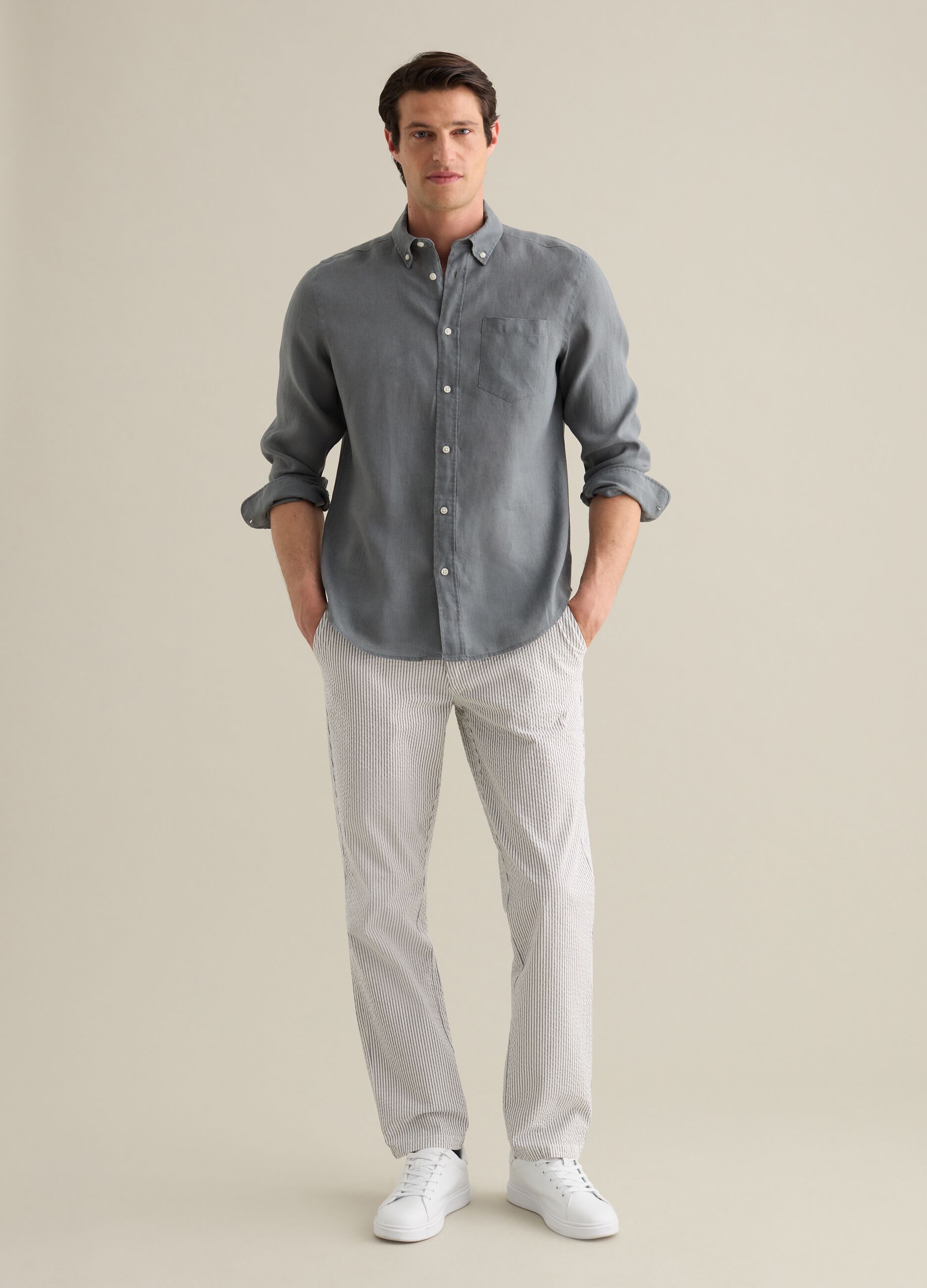 Camicia da uomo in puro lino grigio regular fit con colletto button down