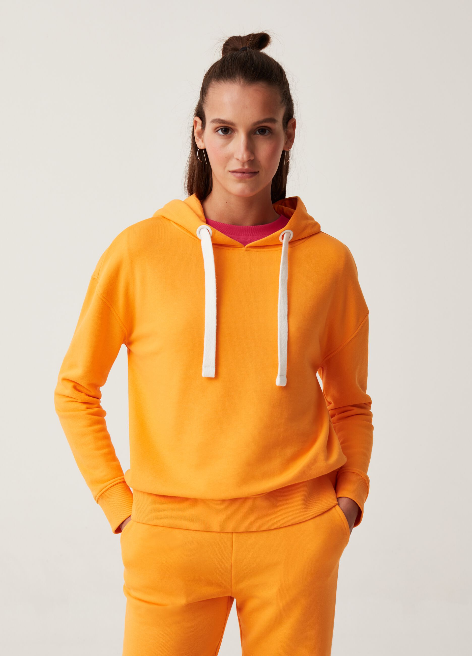 Fitness solid colour sweatshirt with hood
