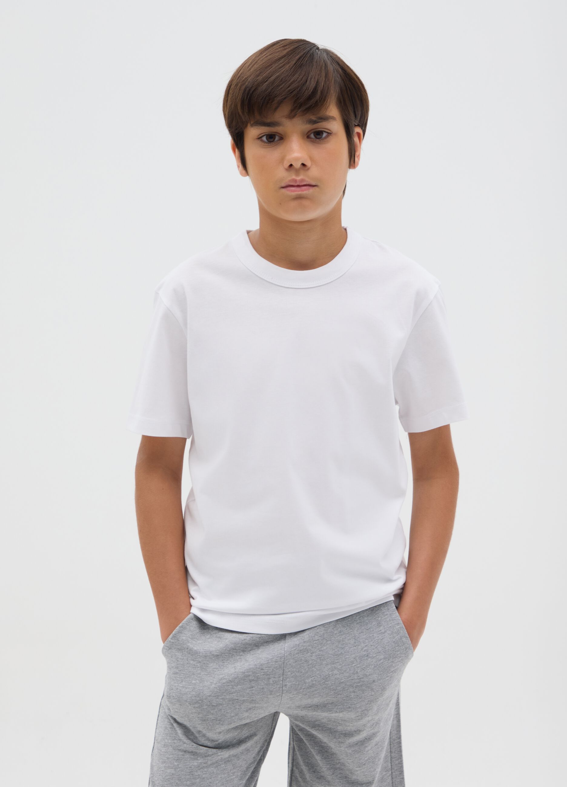Boys’ white regular-fit T-shirt in 100% cotton