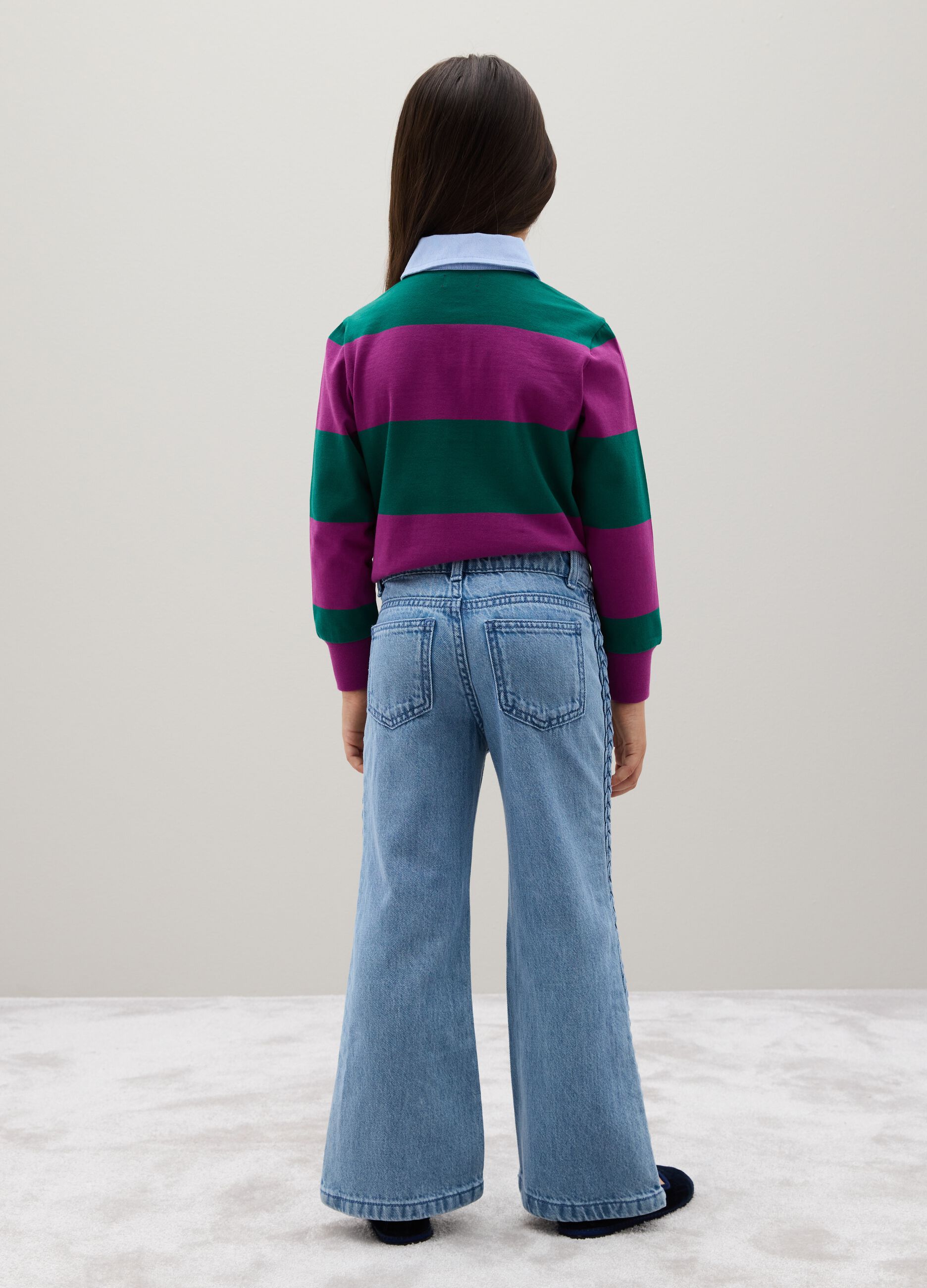 Jeans da ragazza in puro cotone azzurro flare con trecce