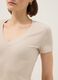 T-shirt in cotone elasticizzato beige regular fit deep V_3