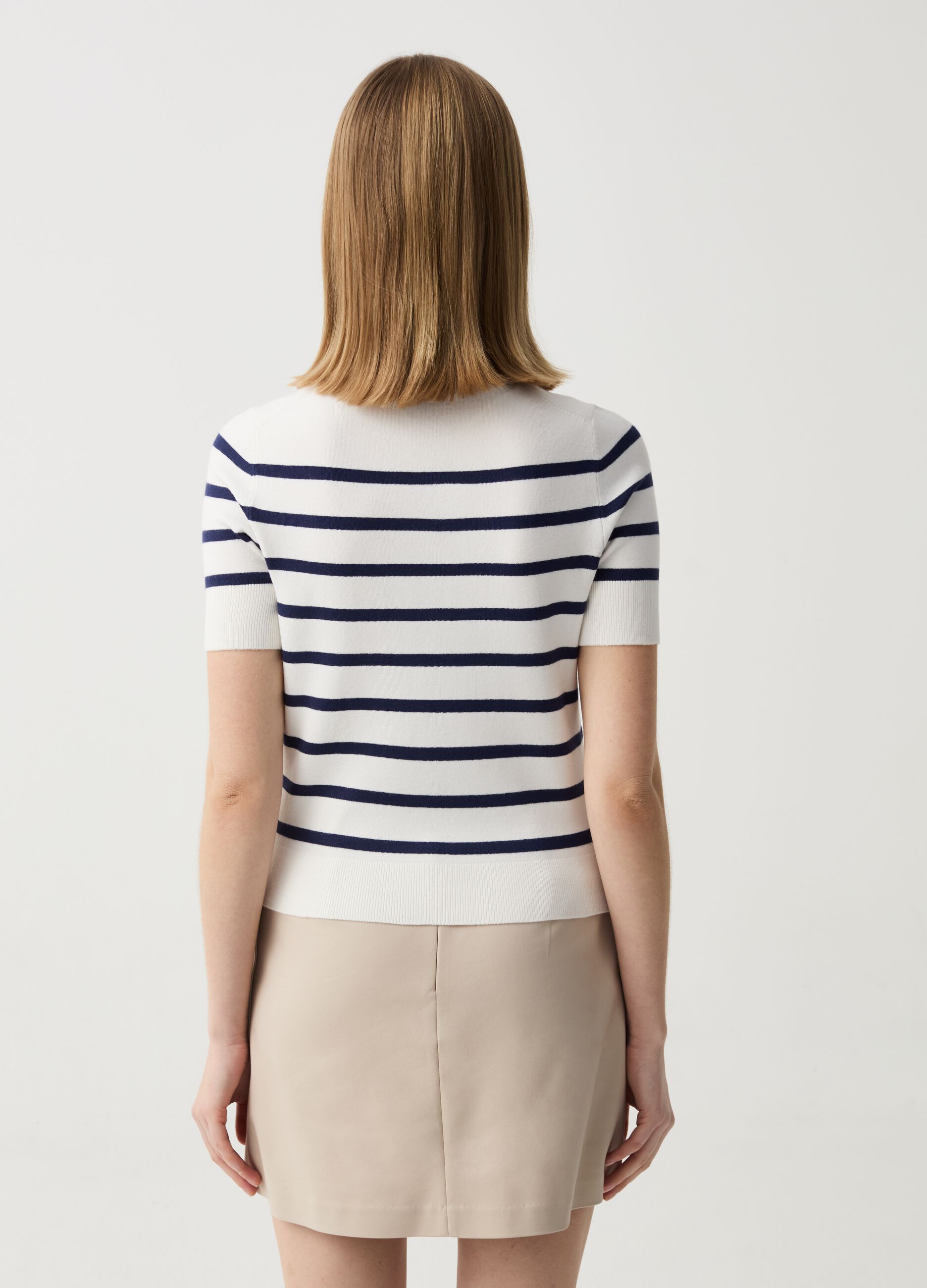 Striped top with short sleeves