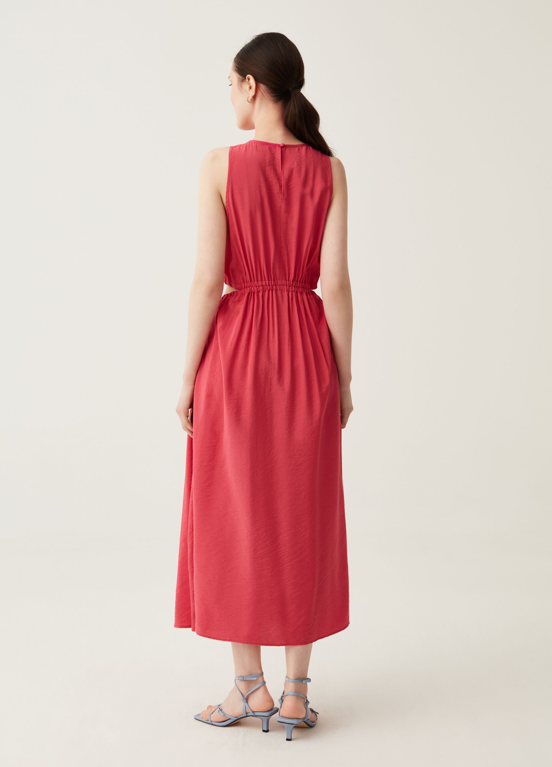 Abito lungo in satin con dettagli cut out_2
