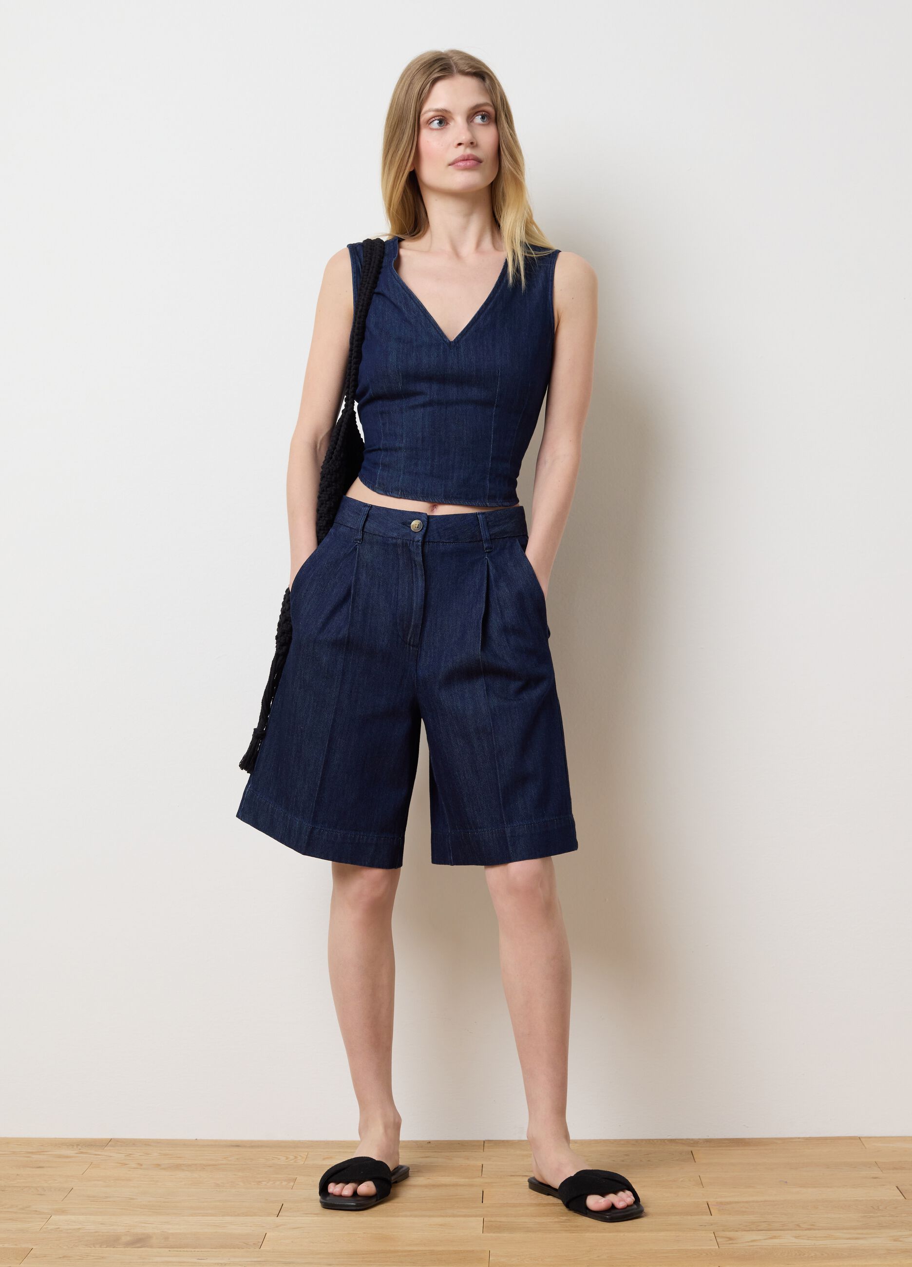 Bermuda da donna in puro cotone blu regular fit