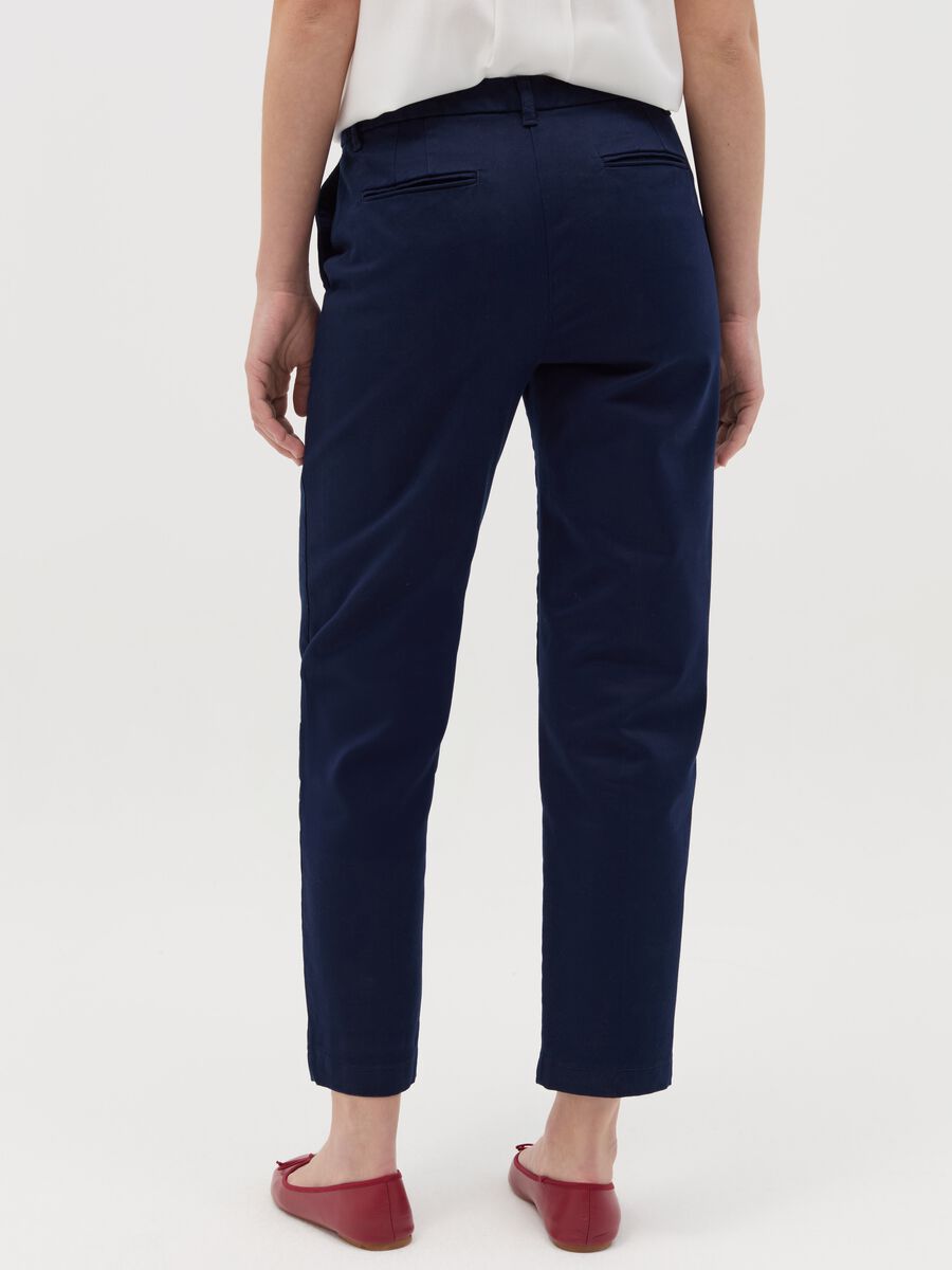 Curvy stretch cotton chino trousers_3