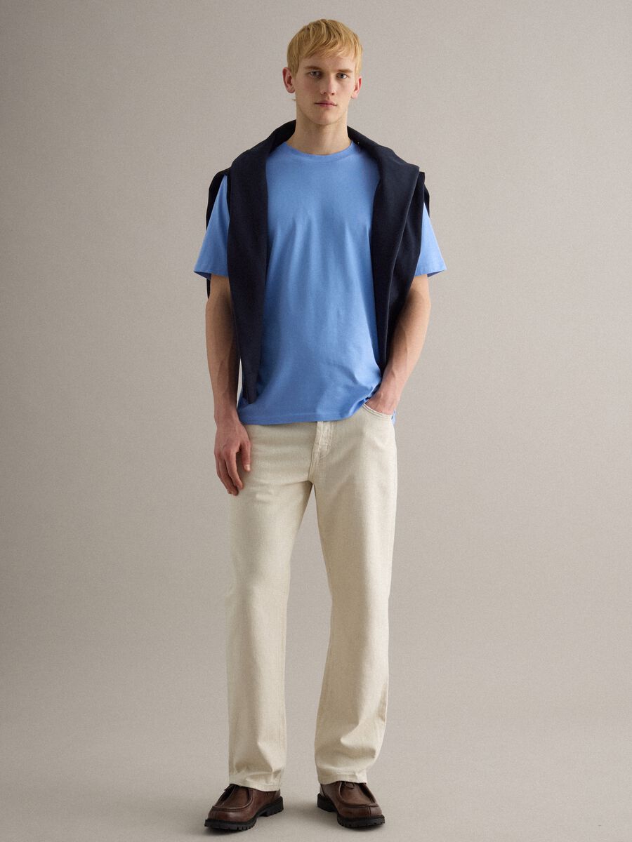 T-shirt girocollo in puro cotone azzurra relaxed fit_2