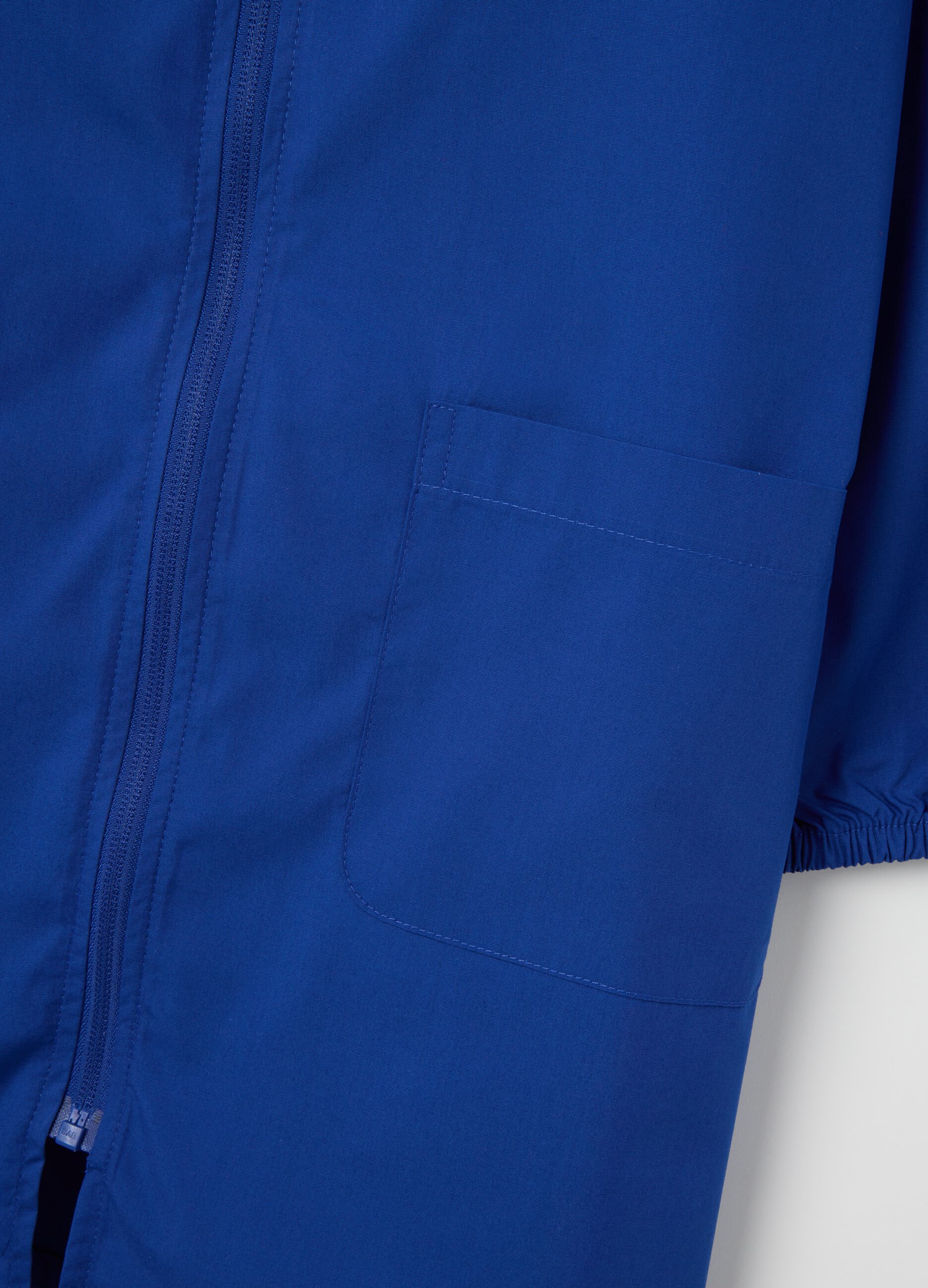 Grembiule scolastico da bambina in misto cotone blu con zip
