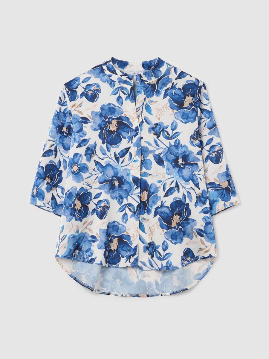 White and blue floral blouse with kimono sleeves_4
