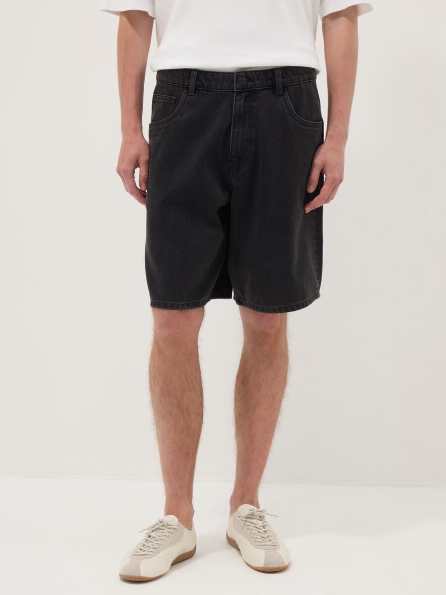 Black denim bermuda shorts in a cotton blend, baggy fit_2