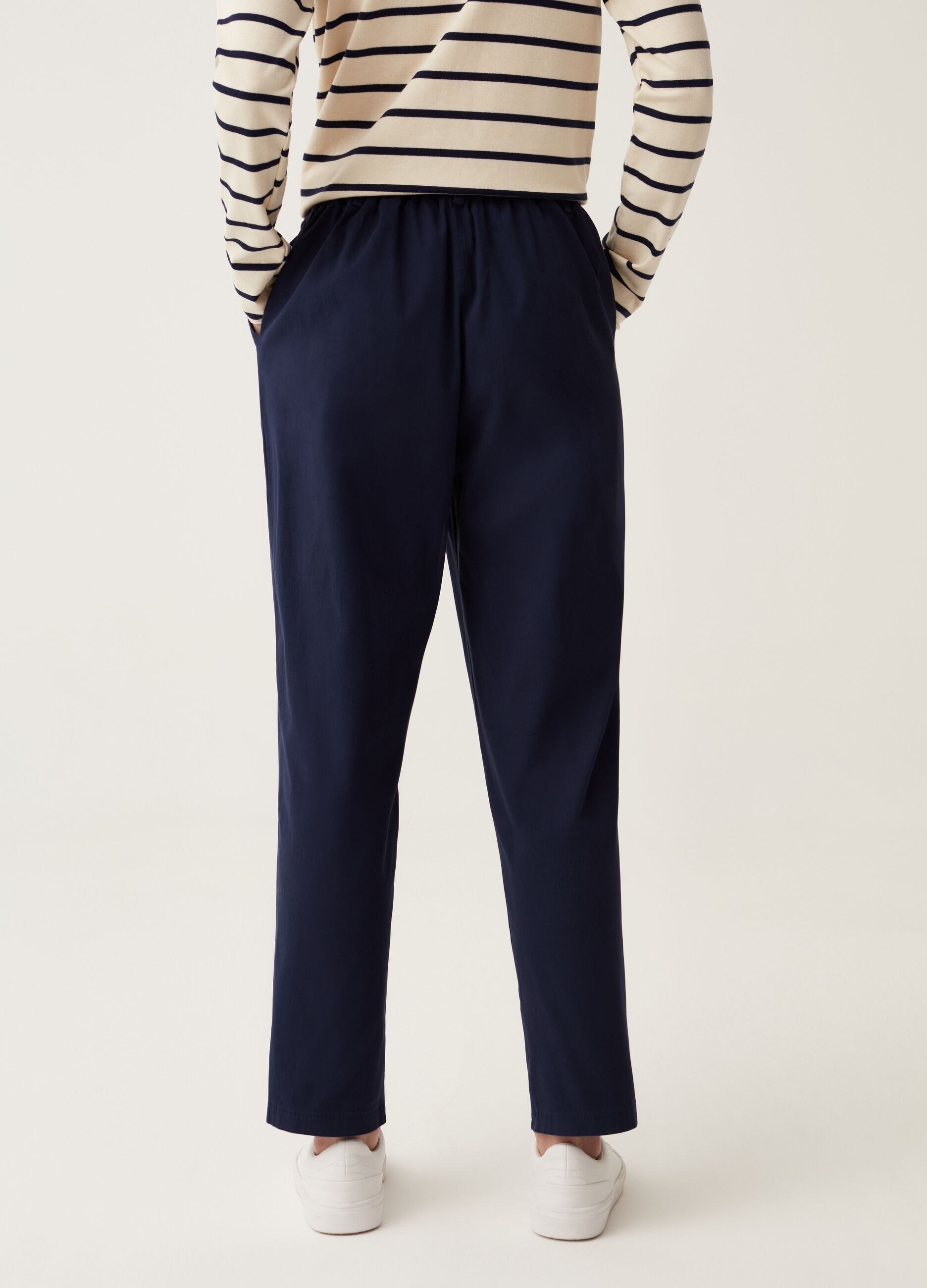 Pantaloni baggy fit con pinces Hybrid_2
