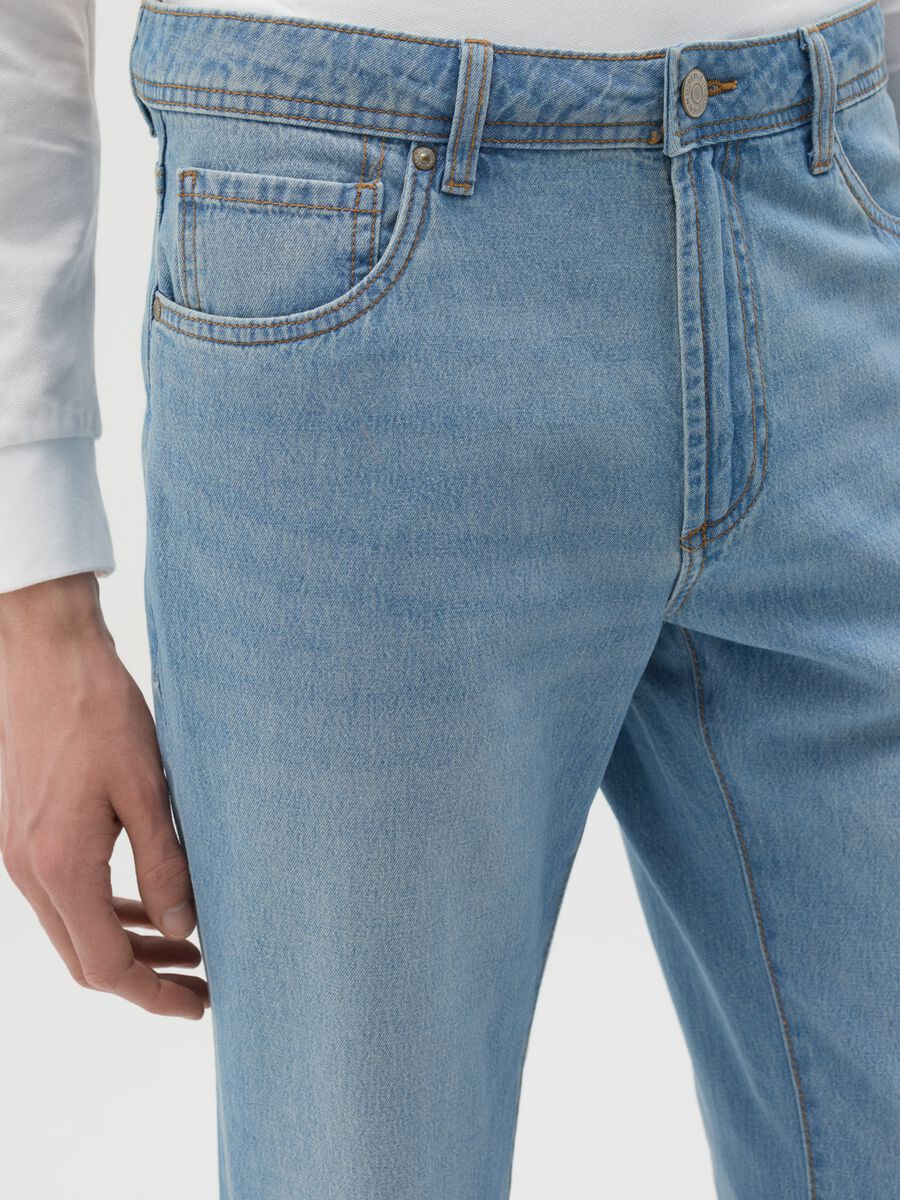 Regular-fit jeans with five pockets_2
