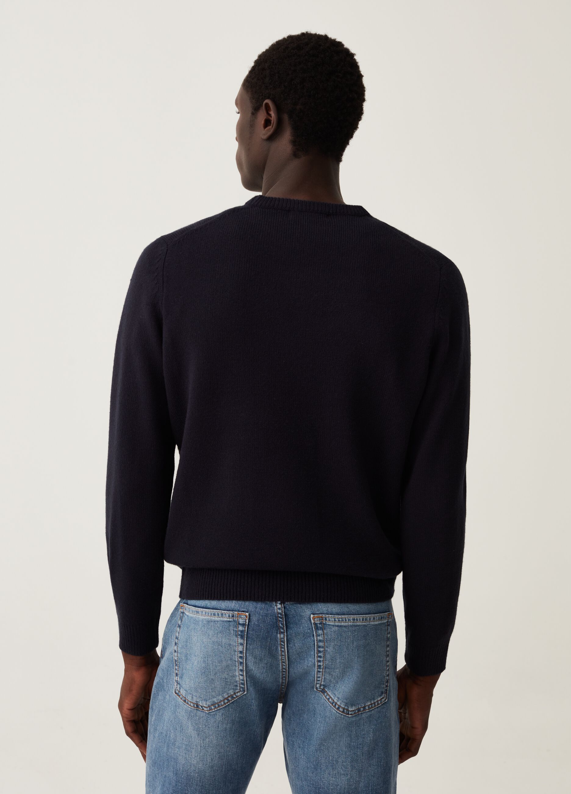 Pullover con scollo rotondo