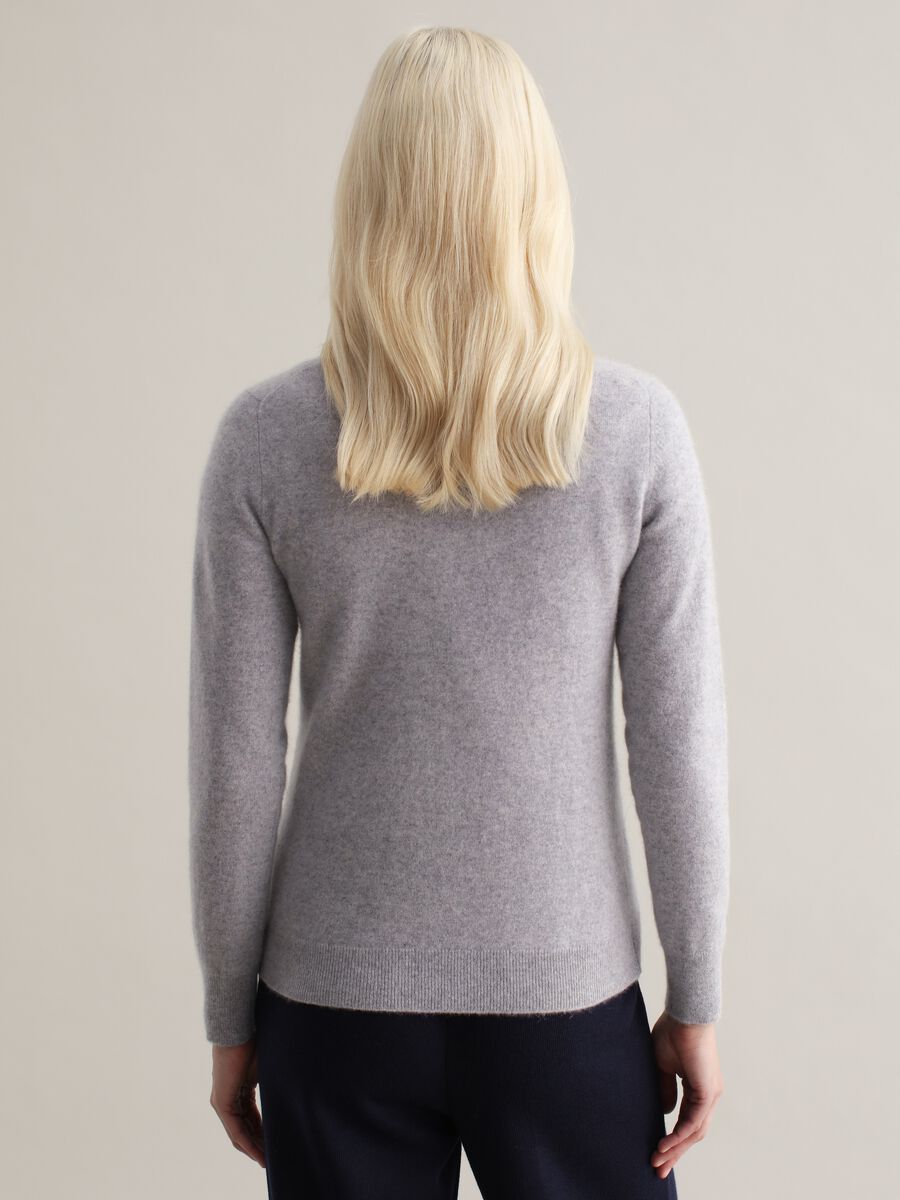 Cashmere pullover with high neck_3
