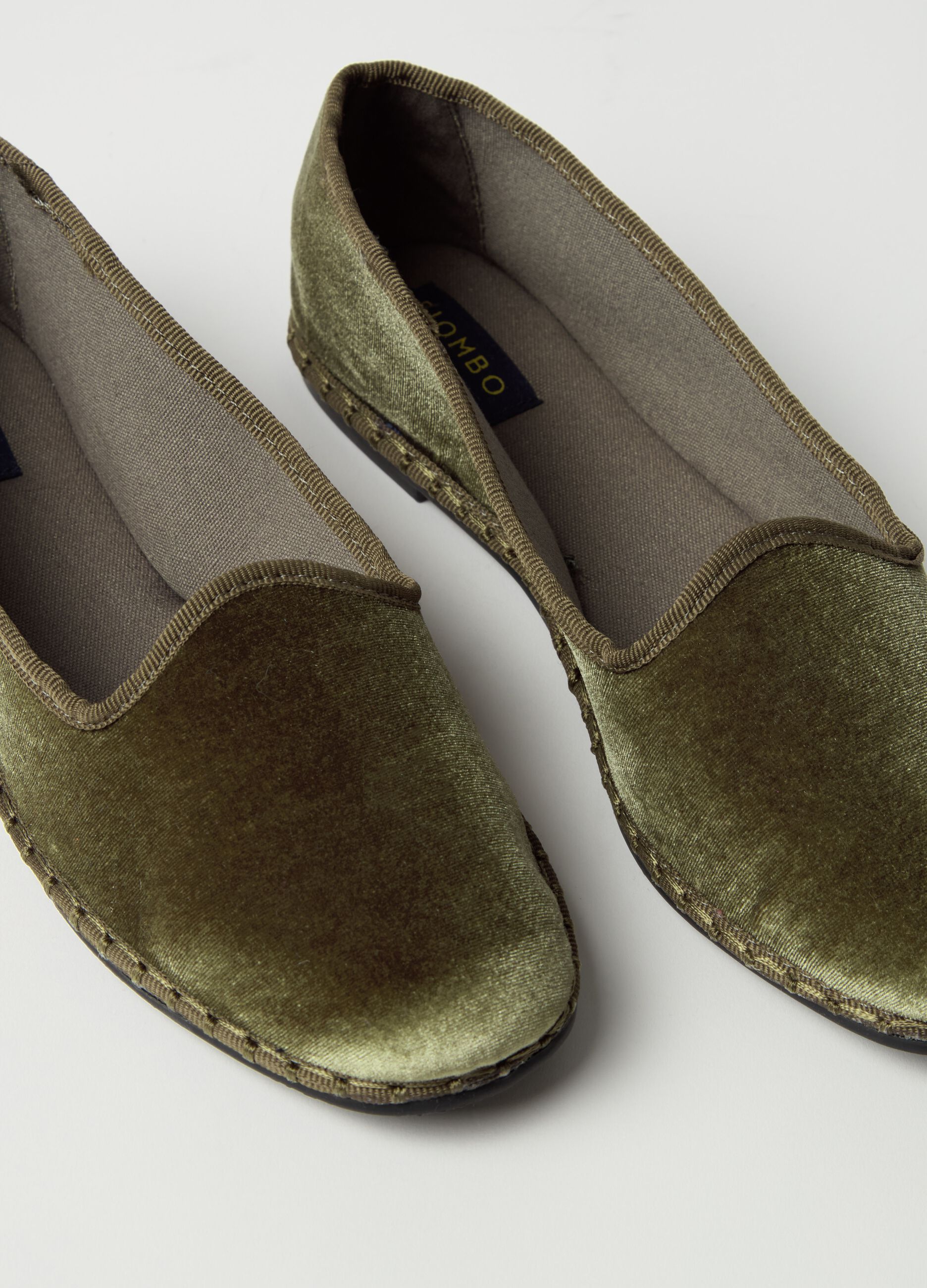 Solid colour slipper shoes