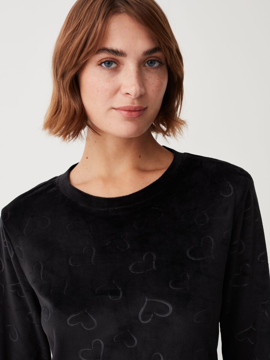 Top pigiama in velour con disegno a cuori_1