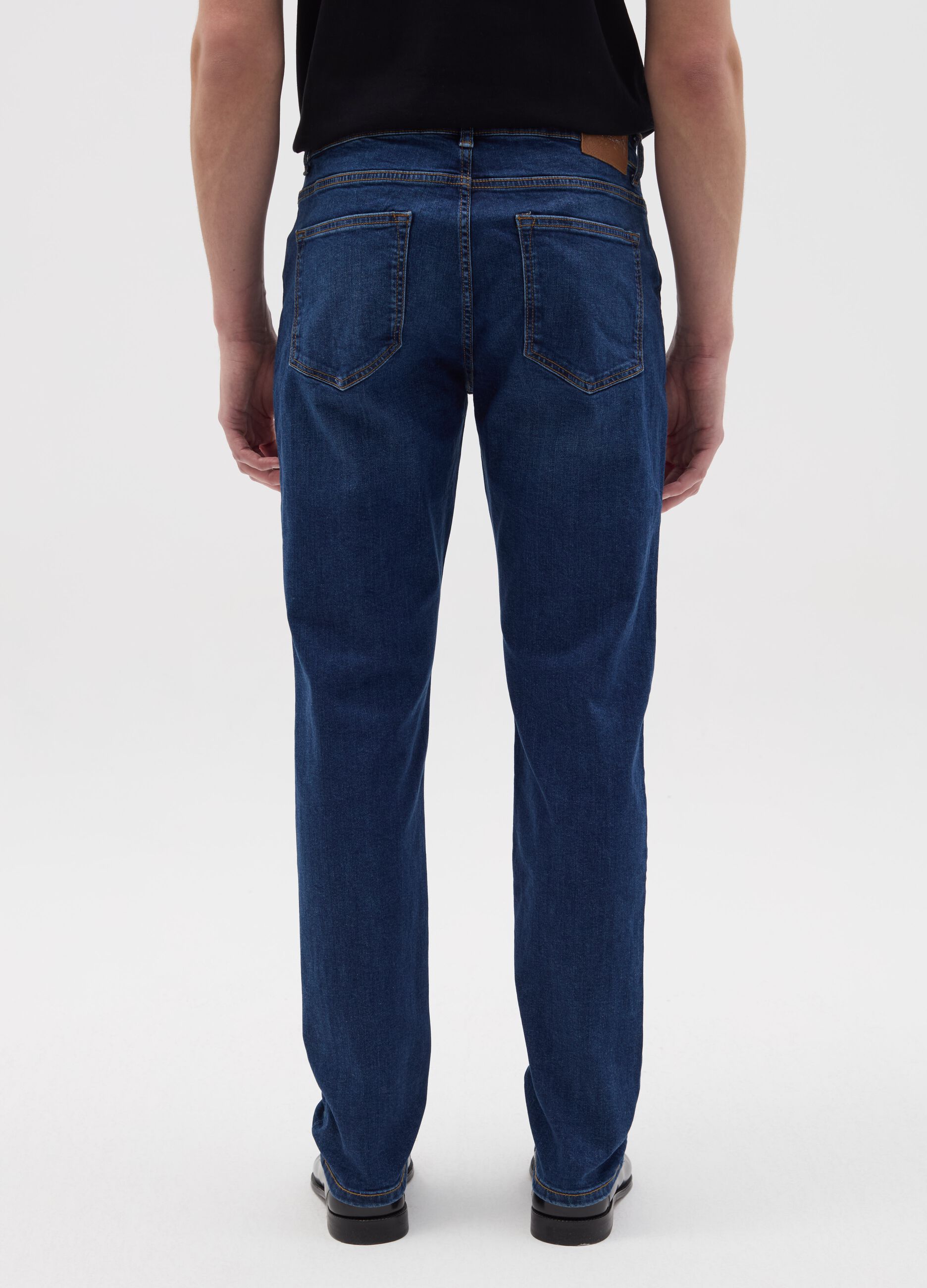 Slim-fit jeans with five pockets