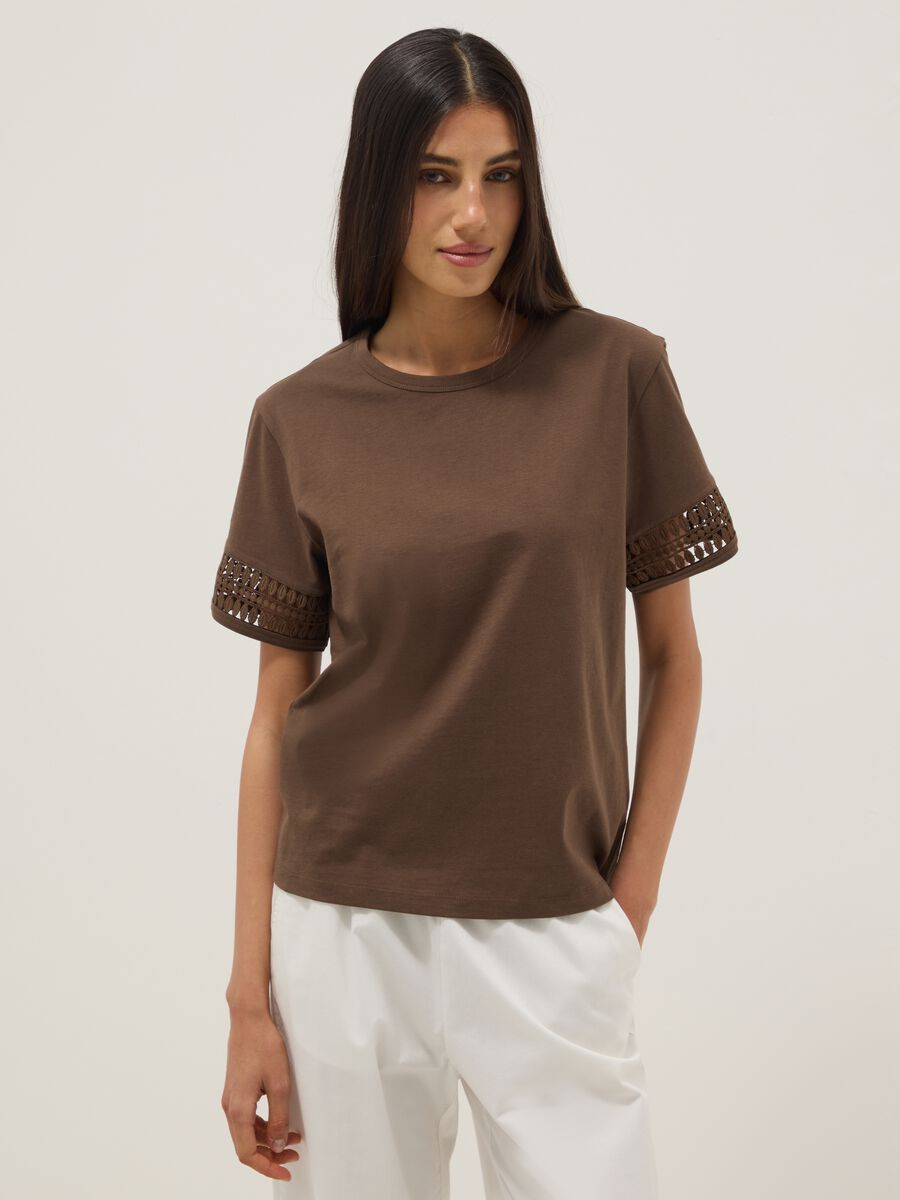 T-shirt marrone in puro cotone con maniche corte_0