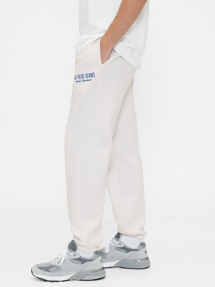 Beige jogger trousers in cotton and polyester blend_4